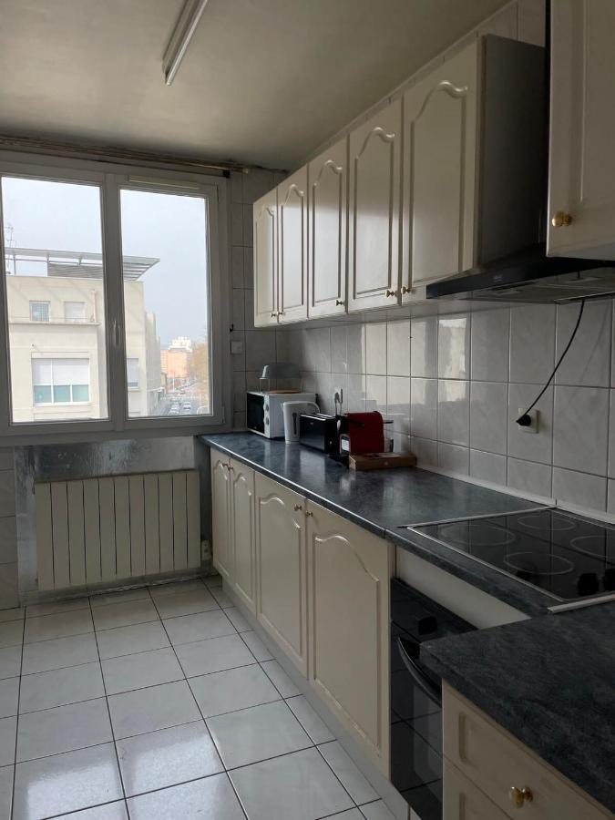 Le Parilly- Appartement 3 Chambres-Parc Parilly Bron Exterior foto